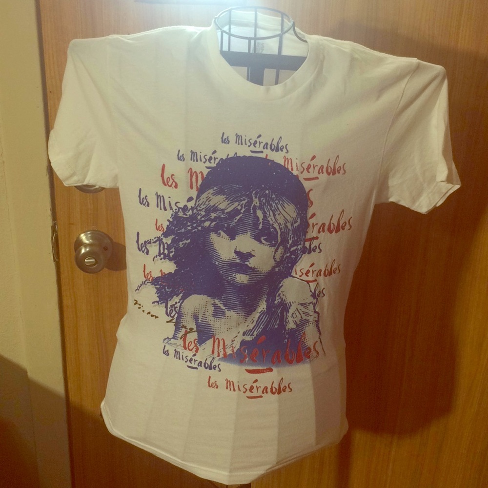 Les Misérables Fitted Tee